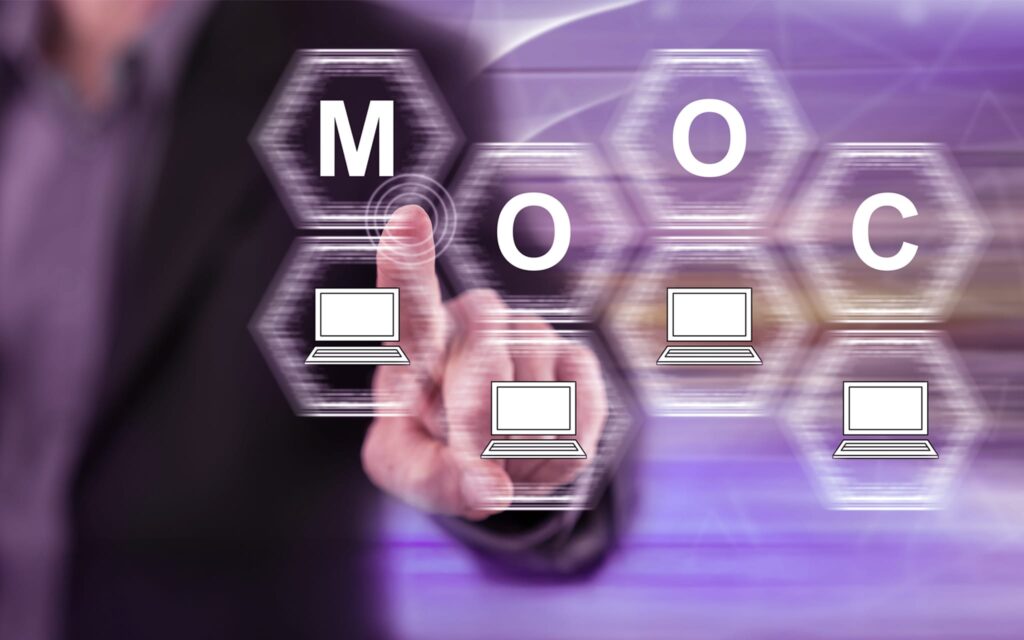 Como implementar um ecossistema de MOOCs integrado à estratégia educacional da empresa